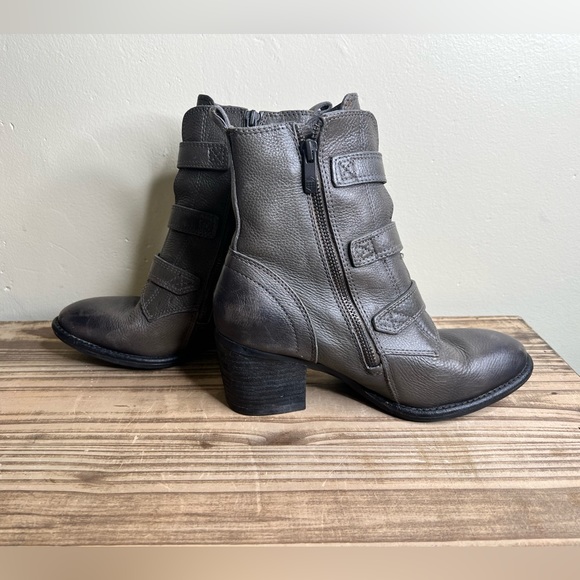 Vince Camuto Dassia Boot Buckles Grey Heeled 6 Leather 36 - Picture 9 of 10